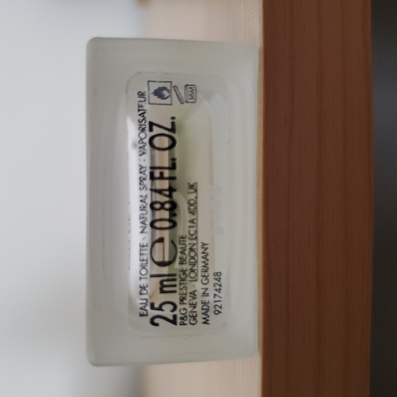 Dolce & Gabbana light blue Eau de Toilette 25ml - Picture 2 of 2